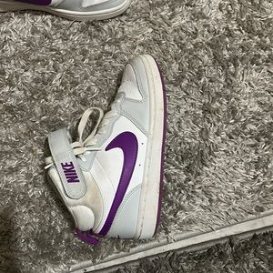 Nike high top sneaker